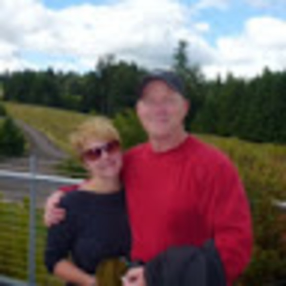 Meet your Posher, Debi - Picture 1 of 1